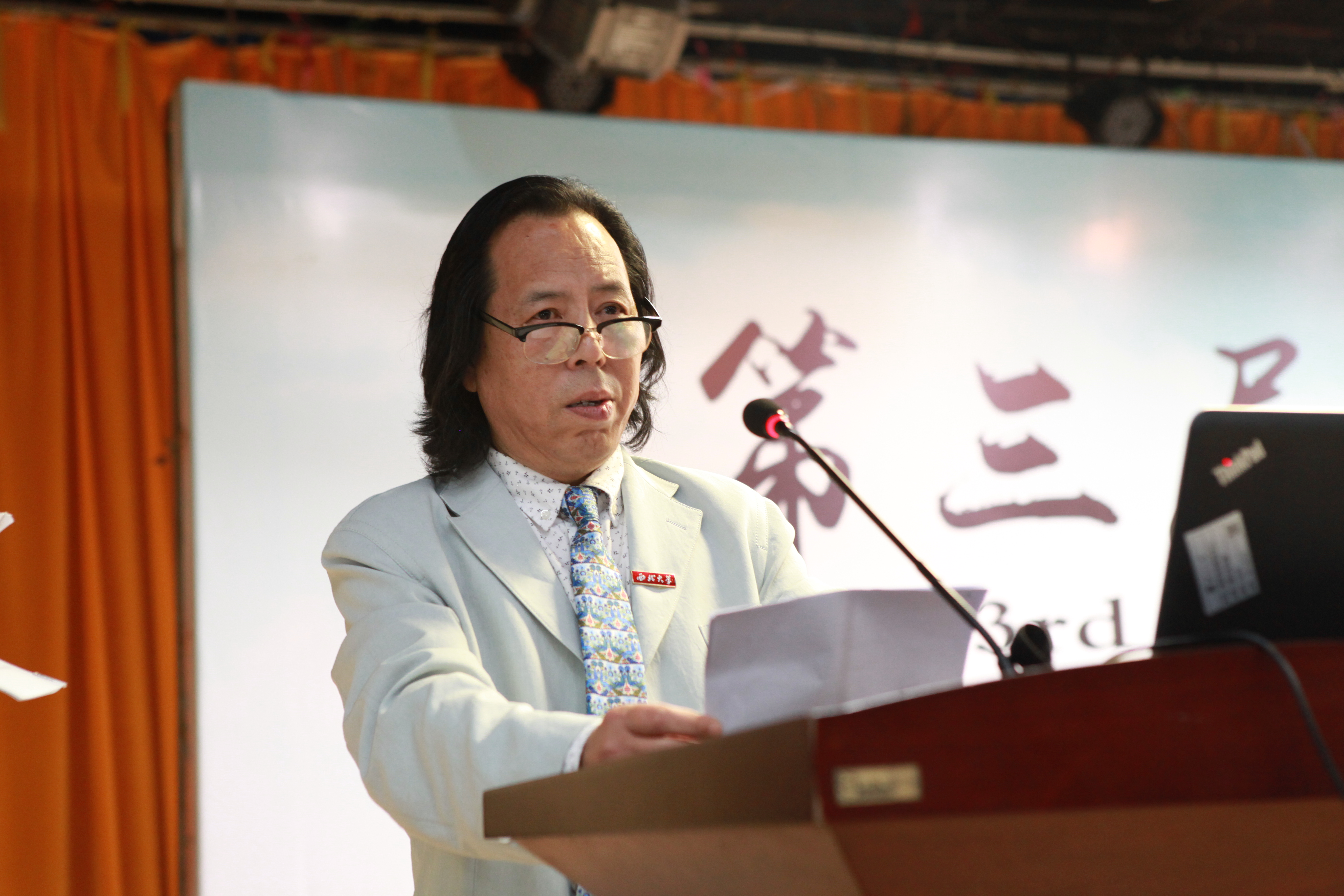 胡经理.JPG